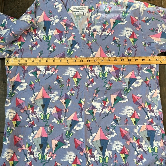 💜3/$15 Natural Uniforms Natural Prints Kites Scrub - Picture 7 of 9